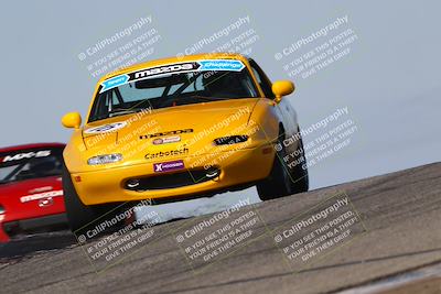 media/Oct-26-2025-CalClub SCCA (Sun) [[8ce1e69566]]/Group 5/Grapevine/